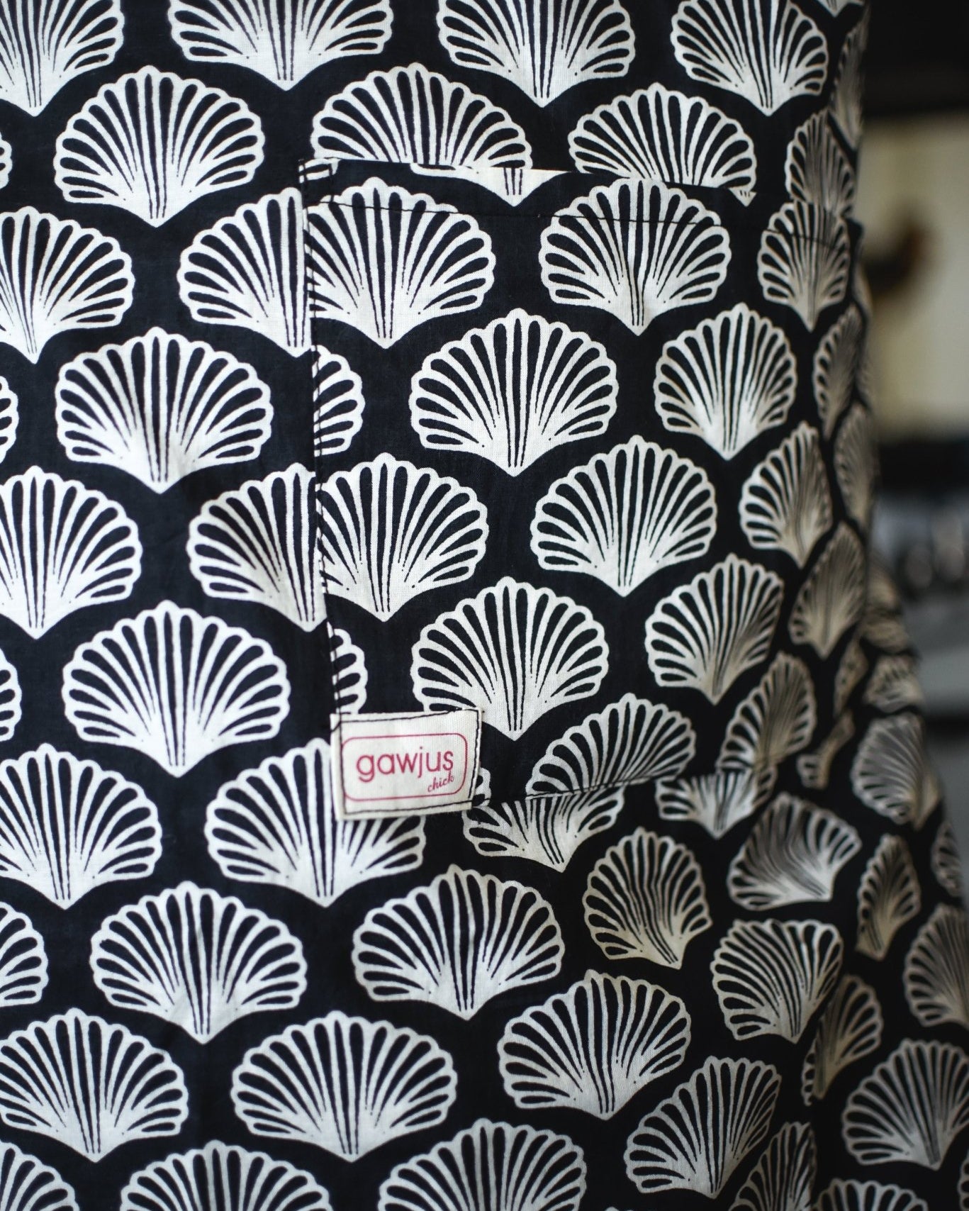 Noir Cafe Apron - Gawjus New Zealand